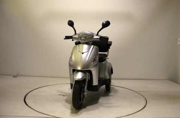 THE SHOPPER 3 Wheel Electric Scooter Blue - Image 10